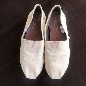 TOMS KHAKI SHOES